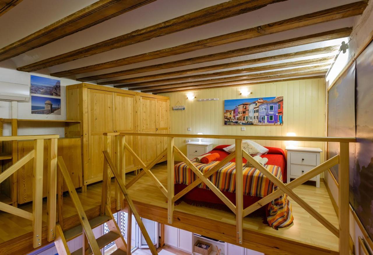 Loft In Traditional Casa Patio